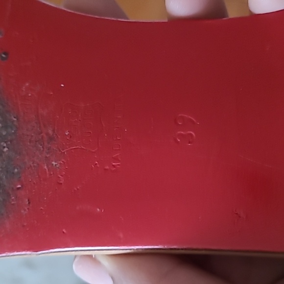 Louboutin Slides - Picture 4 of 7